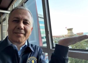 yerlikaya da akima uydu dev bardakla poz verdi Md1sZqfp.jpg